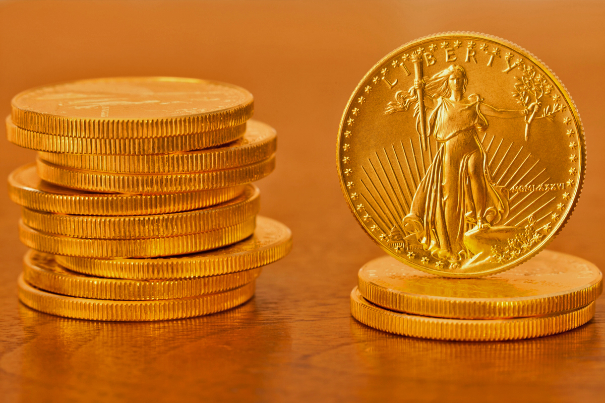 Why Local Gold Buyers Often Pay More Than Mail-In Services